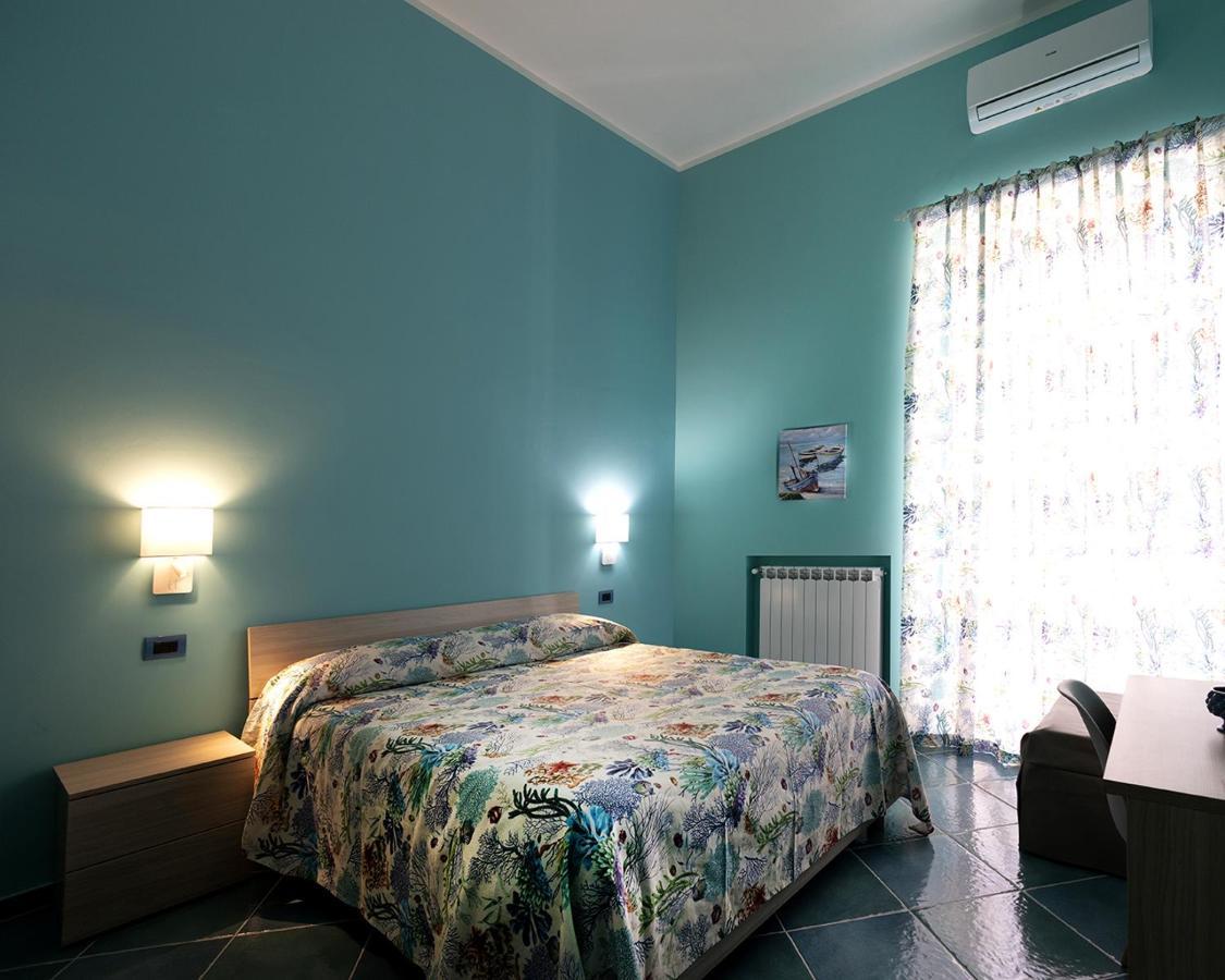 Casina Lambis Hotel Pozzuoli Eksteriør billede