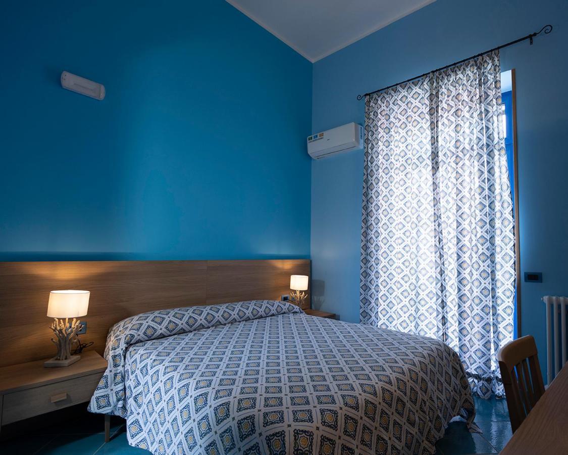 Casina Lambis Hotel Pozzuoli Eksteriør billede